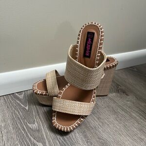 Wild Diva New Woven Block Heel Sandals SZ 6.5